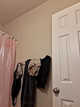 bootiebby online show from 9, 9, 2025