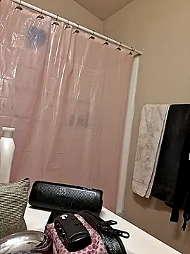 bootiebby online show from 24, 9, 2025