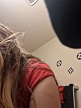 bootiebby online show from 7, 10, 2025