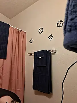 bootiebby online show from 10, 10, 2025