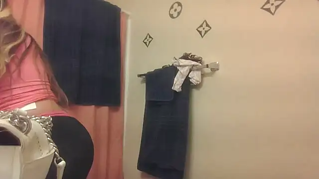 bootiebby online show from 21, 11, 2025