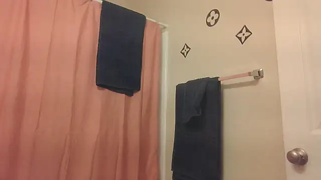 bootiebby online show from 18, 11, 2025