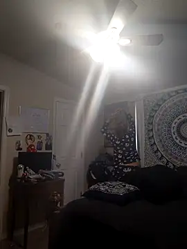 bootiebby online show from 17, 4, 2026