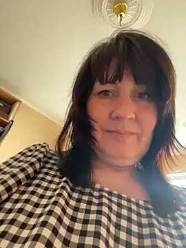 XLindaMilfX online show from 1, 6, 2026