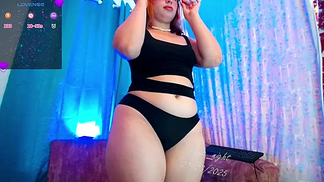 lilac night33 online show from 21, 3, 2025