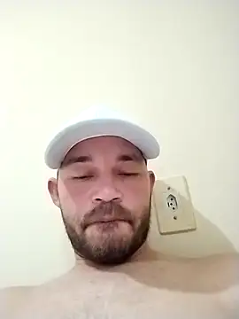 Snapshot of dottado05 chatting on 21, 9, 2025 dottado05 online show from 21, 9, 2025