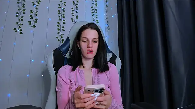 KarlaSim online show from 8, 3, 2026