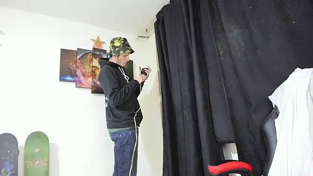 Snapshot of Jeff_Walton@xh chatting on 10, 7, 2026 Jeff Waltonxh online show from 10, 7, 2026