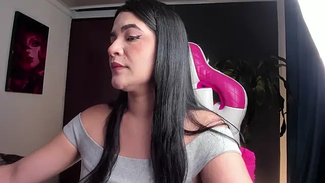 Emilyjhonson 01 online show from 31, 5, 2026