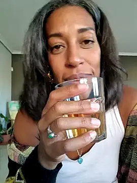 Goldenlace online show from 17, 1, 2025