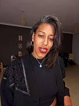 Goldenlace online show from 15, 11, 2025