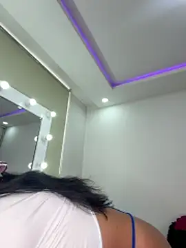 karlyn angels online show from 25, 5, 2026