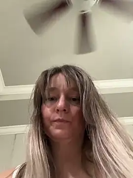 Vivian MayXxX online show from 22, 3, 2025