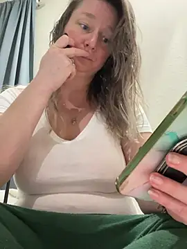 Vivian MayXxX online show from 9, 3, 2025