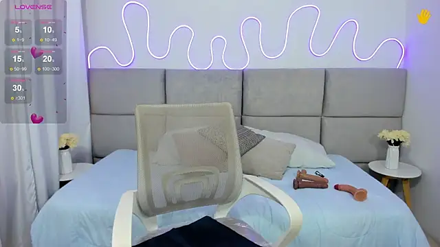 Yaassira1 online show from 21, 2, 2025