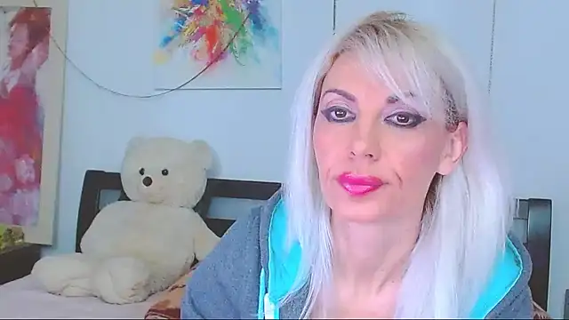 HoneyLara online show from 26, 2, 2026