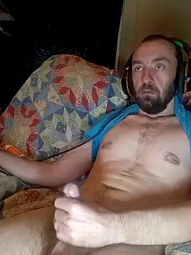 Snapshot of ShadowyTube chatting on 11, 10, 2025 ShadowyTube online show from 11, 10, 2025