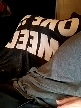 Snapshot of ShadowyTube chatting on 19, 12, 2025 ShadowyTube online show from 19, 12, 2025