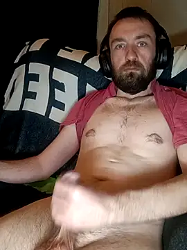 Snapshot of ShadowyTube chatting on 6, 2, 2026 ShadowyTube online show from 6, 2, 2026