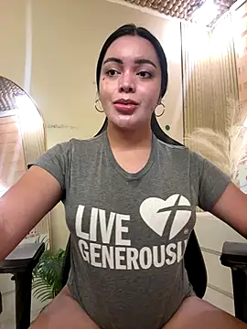 HotstuffCherrySummer online show from 3, 11, 2025