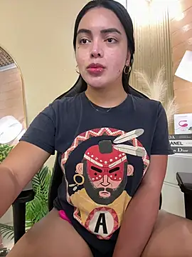 HotstuffCherrySummer online show from 18, 3, 2025