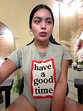 HotstuffCherrySummer online show from 26, 11, 2025