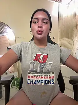 HotstuffCherrySummer online show from 9, 11, 2025