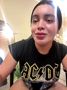 HotstuffCherrySummer online show from 26, 10, 2025