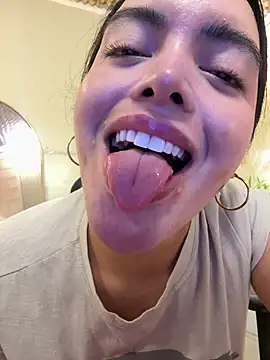 HotstuffCherrySummer online show from 10, 3, 2026