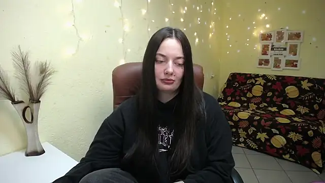 MilanaPrice online show from 11, 11, 2025