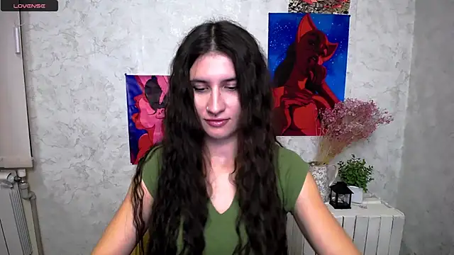 Snapshot of MaryEm976 chatting on 3, 10, 2025 MaryEm976 online show from 3, 10, 2025