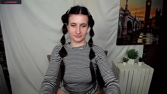 Snapshot of MaryEm976 chatting on 16, 3, 2025 MaryEm976 online show from 16, 3, 2025