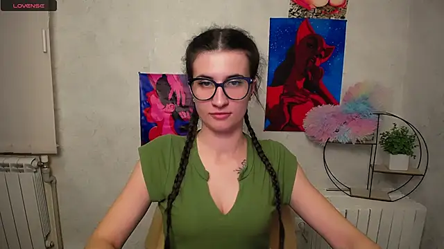 Snapshot of MaryEm976 chatting on 2, 11, 2025 MaryEm976 online show from 2, 11, 2025