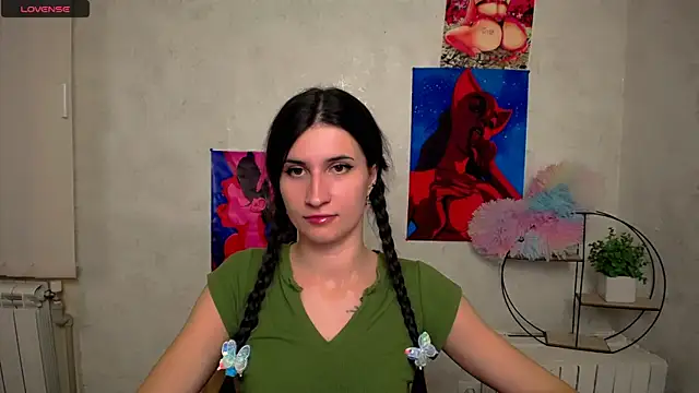 Snapshot of MaryEm976 chatting on 10, 11, 2025 MaryEm976 online show from 10, 11, 2025