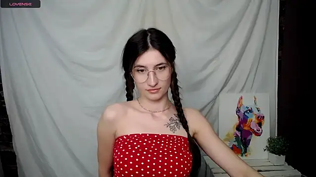 Snapshot of MaryEm976 chatting on 10, 3, 2025 MaryEm976 online show from 10, 3, 2025