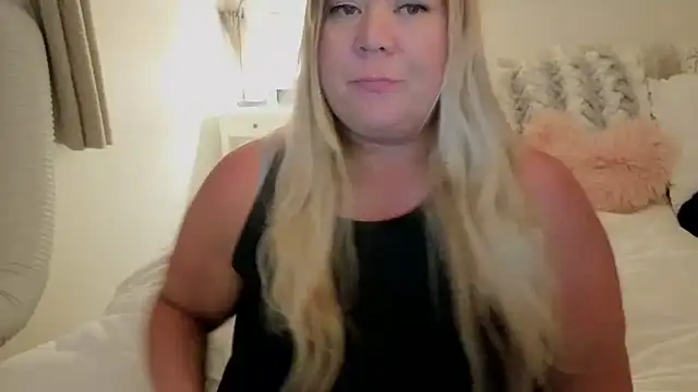 JESS LOVES online show from 26, 9, 2025