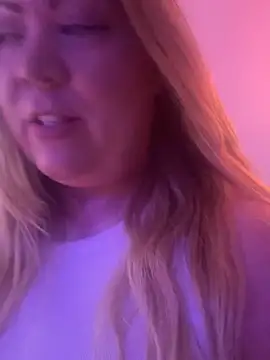 JESS LOVES online show from 23, 11, 2025