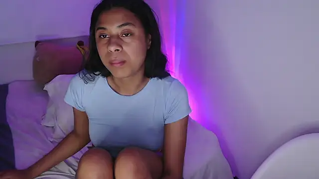 dark enchantress  online show from 18, 3, 2025