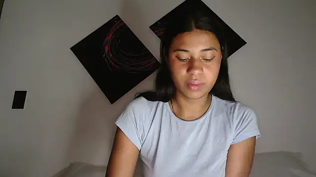 dark enchantress  online show from 19, 10, 2025