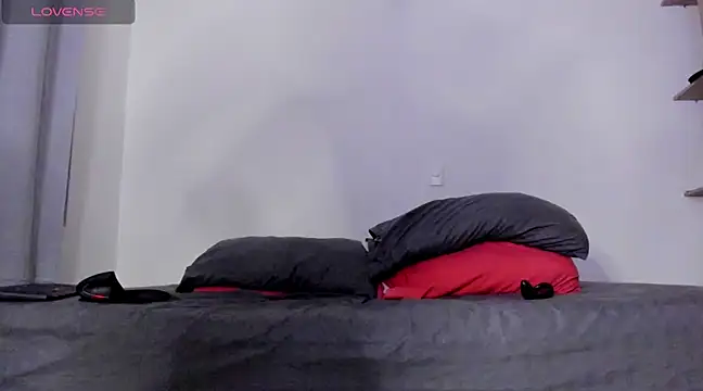 Cloudy pigDude online show from 6, 3, 2025