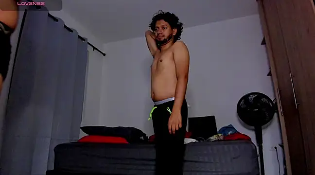 Cloudy pigDude online show from 22, 3, 2025