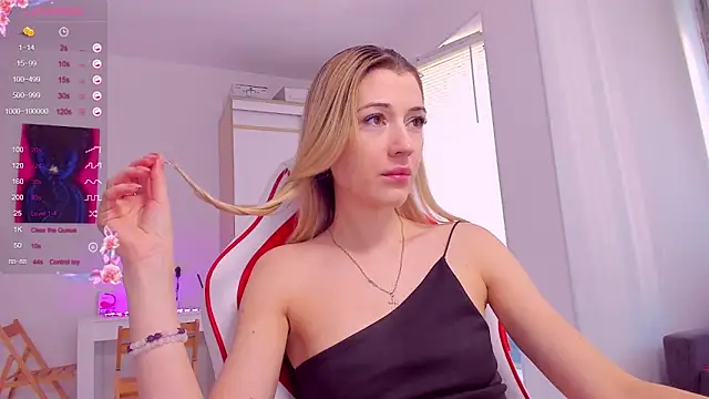 HotCarolineXO online show from 9, 10, 2025