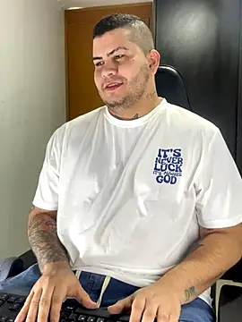 Thomas chubbyxhot online show from 7, 11, 2025