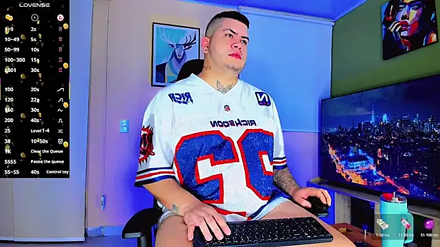 Thomas chubbyxhot online show from 17, 1, 2026