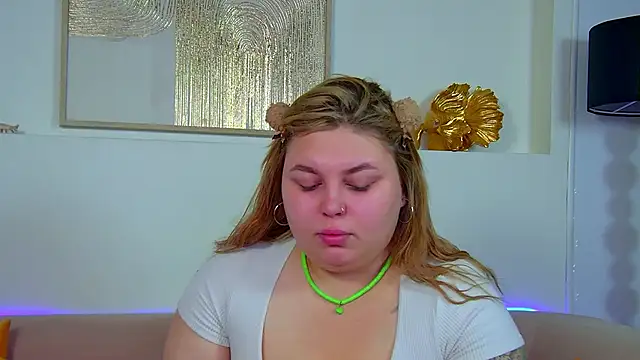 LillianKim online show from 17, 11, 2025