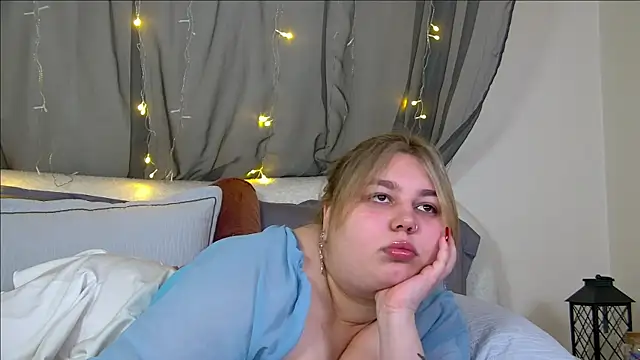 LillianKim online show from 3, 11, 2025