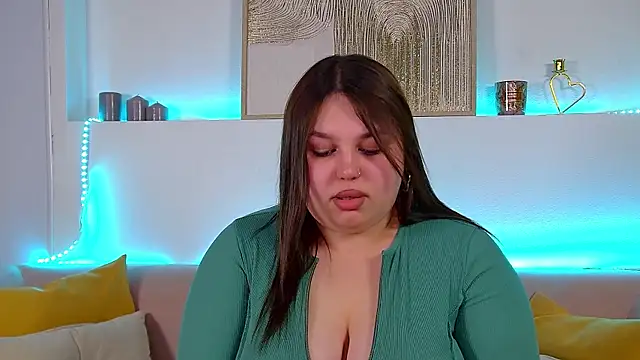 LillianKim online show from 4, 3, 2025