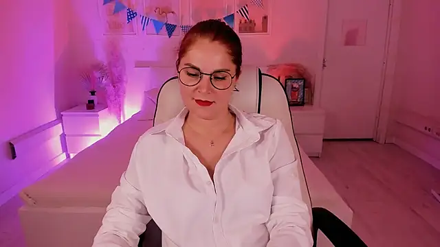 Snapshot of Ellis_Foxy chatting on 14, 10, 2025 Ellis Foxy online show from 14, 10, 2025