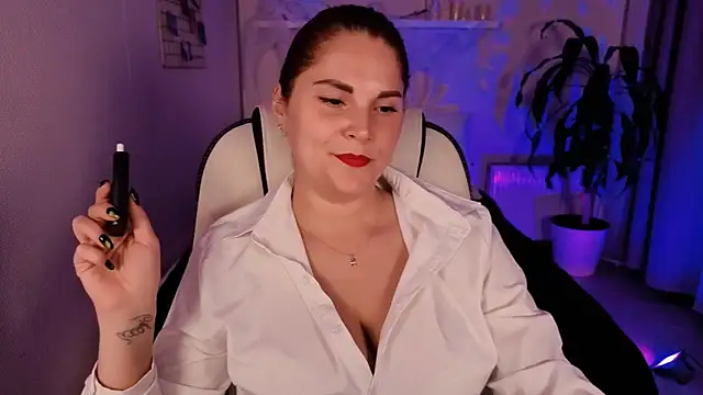 Snapshot of Ellis_Foxy chatting on 23, 10, 2025 Ellis Foxy online show from 23, 10, 2025