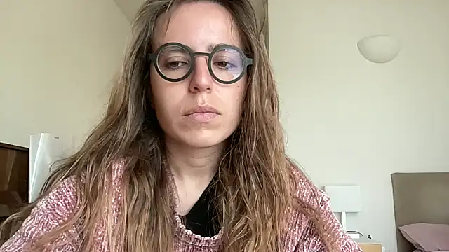 Snapshot of Mollyy998 chatting on 17, 4, 2026 Mollyy998 online show from 17, 4, 2026